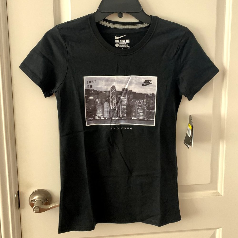 Nike Hong Kong Skyline T-Shirt